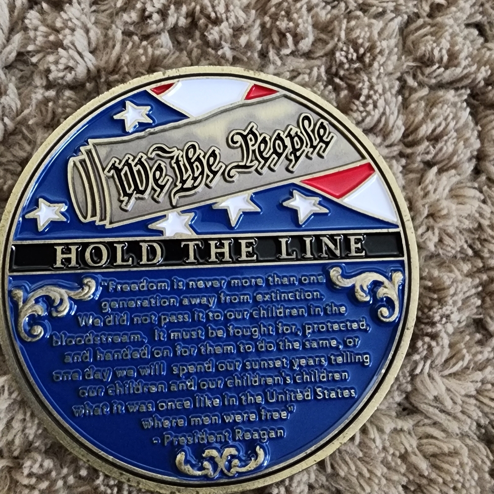 Patriotic Commemorative Coin - Picture 2 of 5